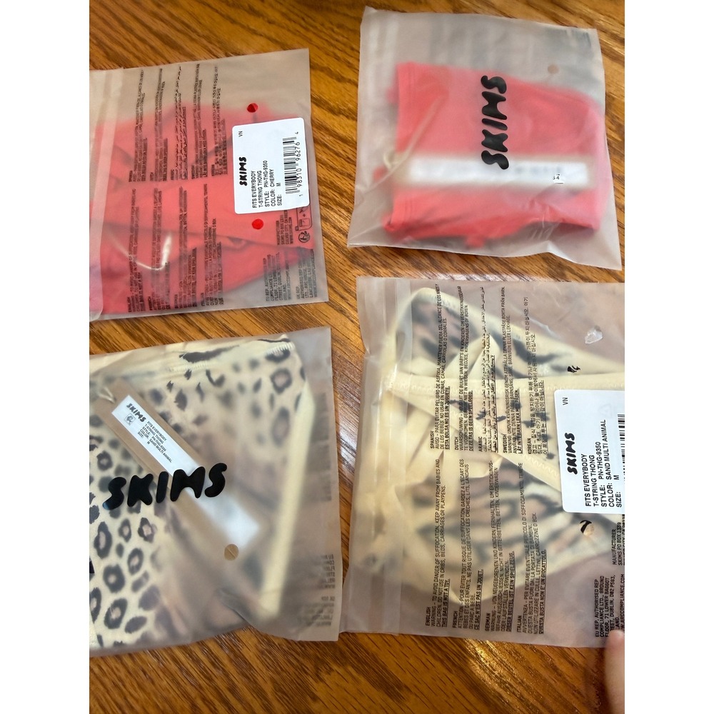 SKIMS Fits Everybody T-String Thong Cherry Sand Multi Animal PN-THG-9350 Lot 4 M